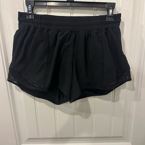 Lululemon Hotty Hot shorts-low rise